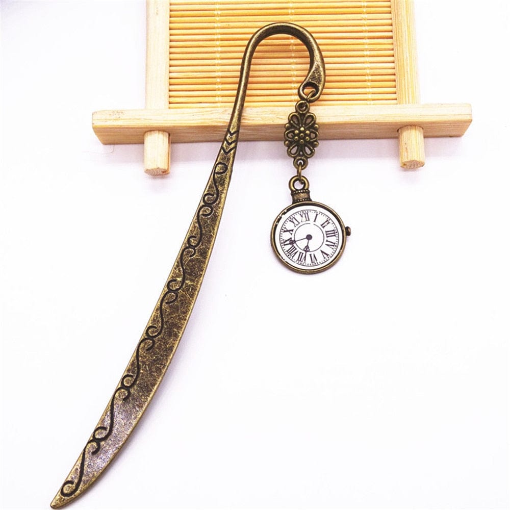 lecture-facile Marque-page pendentif horloge